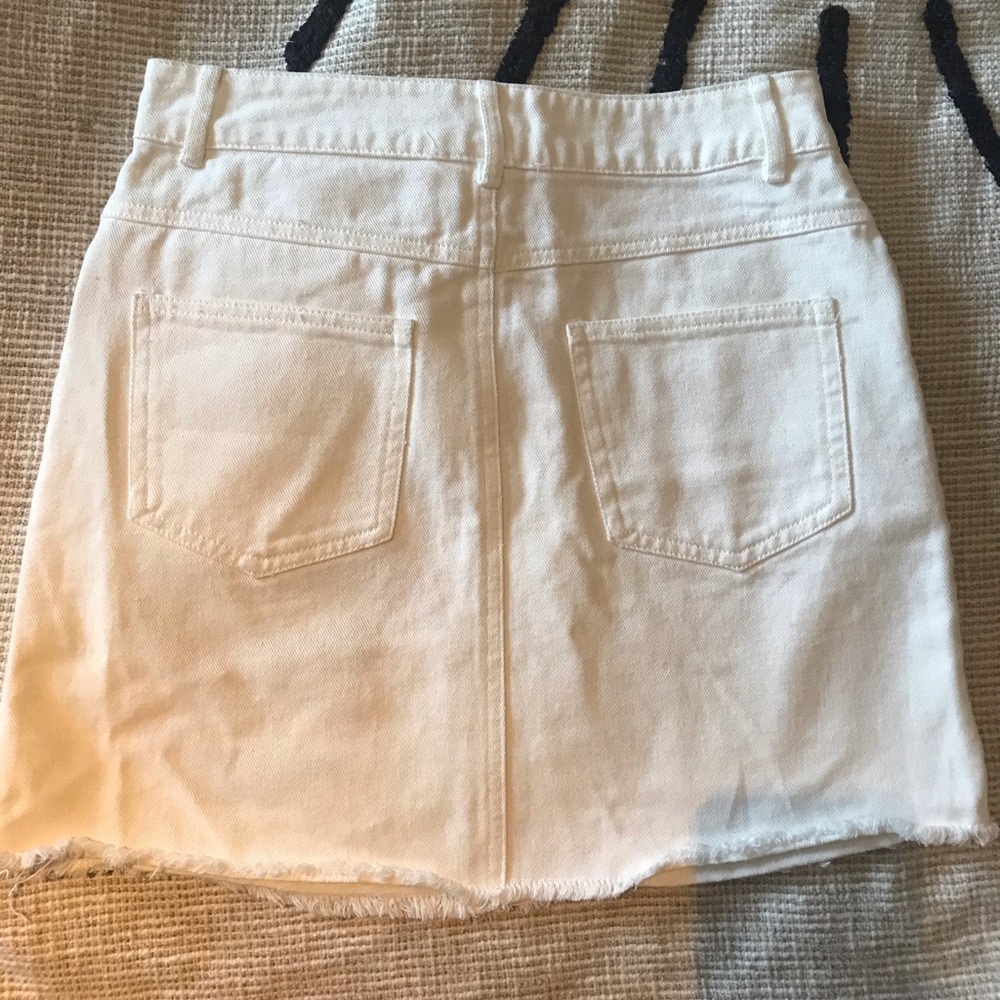 Embroidered Dragon White Denim Skirt - Picture 2 of 3
